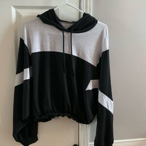 JS DAY + NIGHT black Crop Sweater